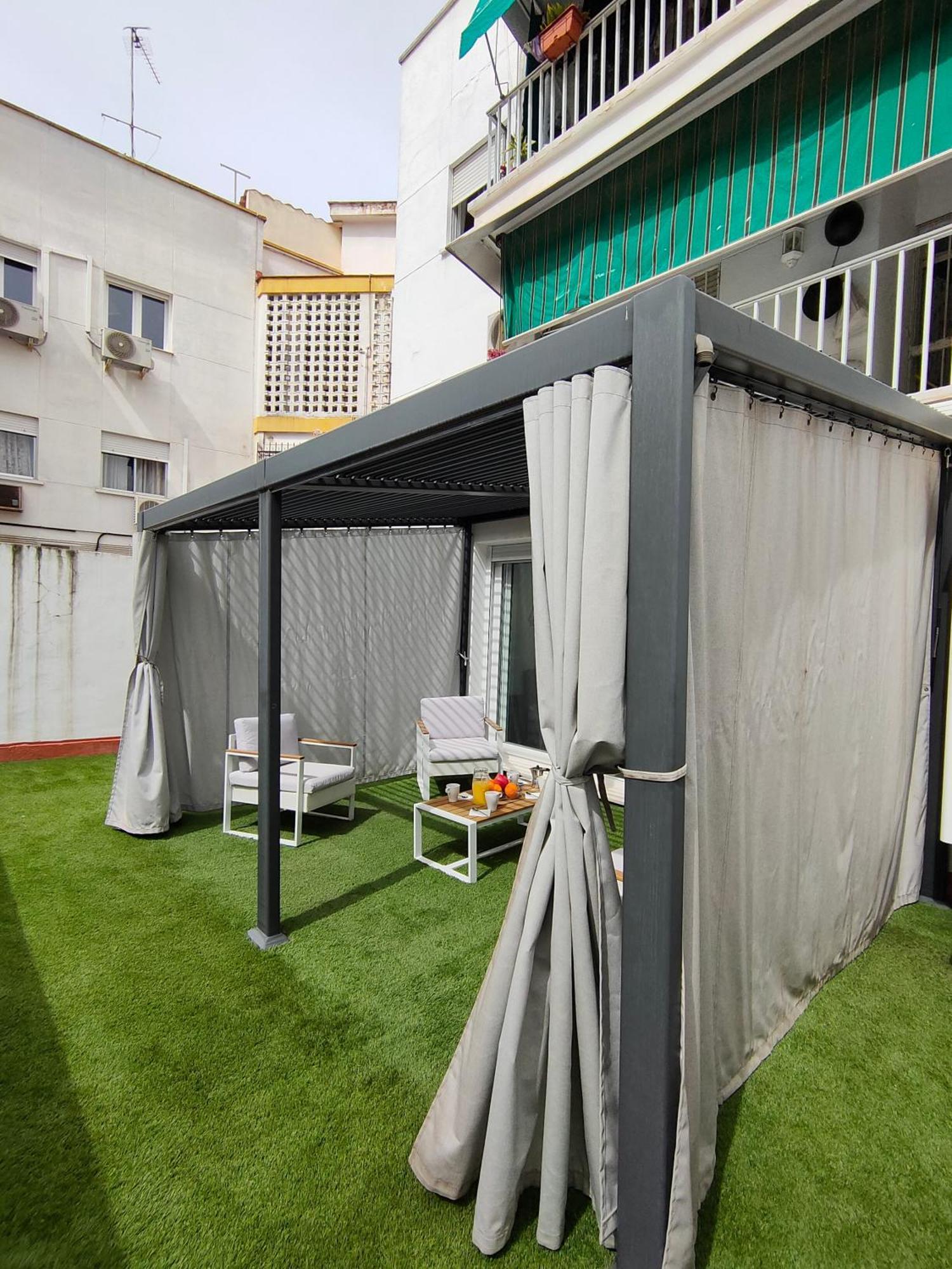 Casa Mallen, Con Amplia Terraza, En El Barrio De Nervion Sevilla Exteriör bild